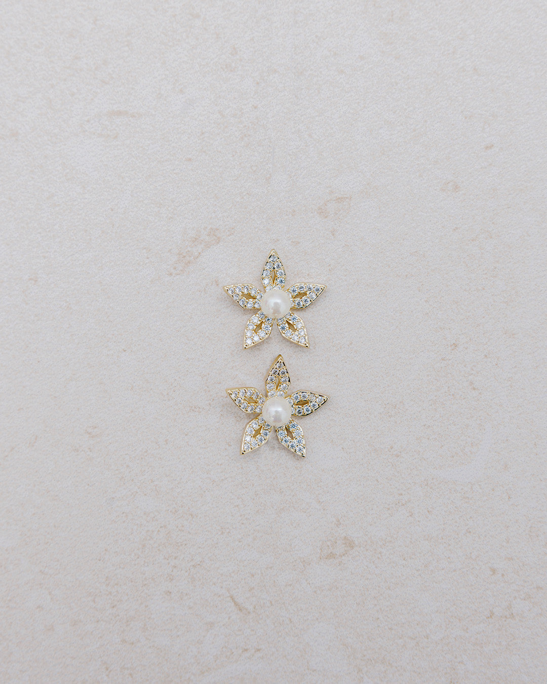 Aretes Flor Cristales