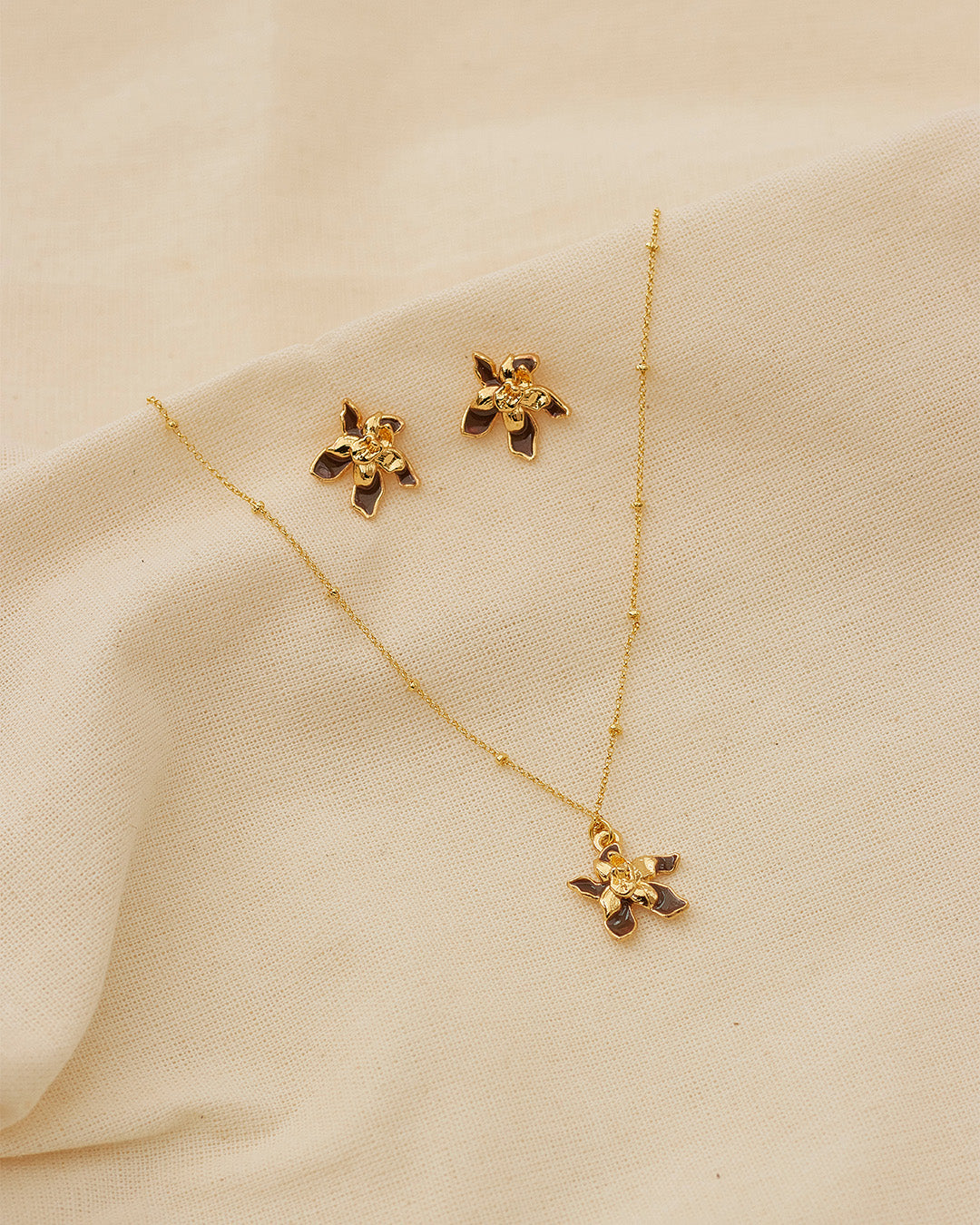 Set de Collar y Aretes Ancestra