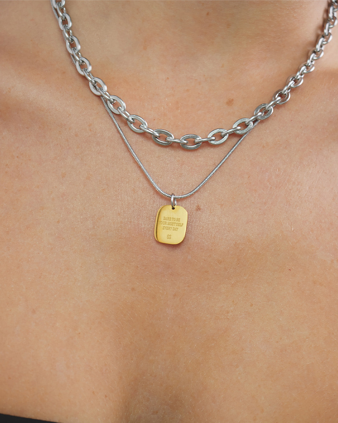 Collar Doble Dije Oro - Acero Inoxidable