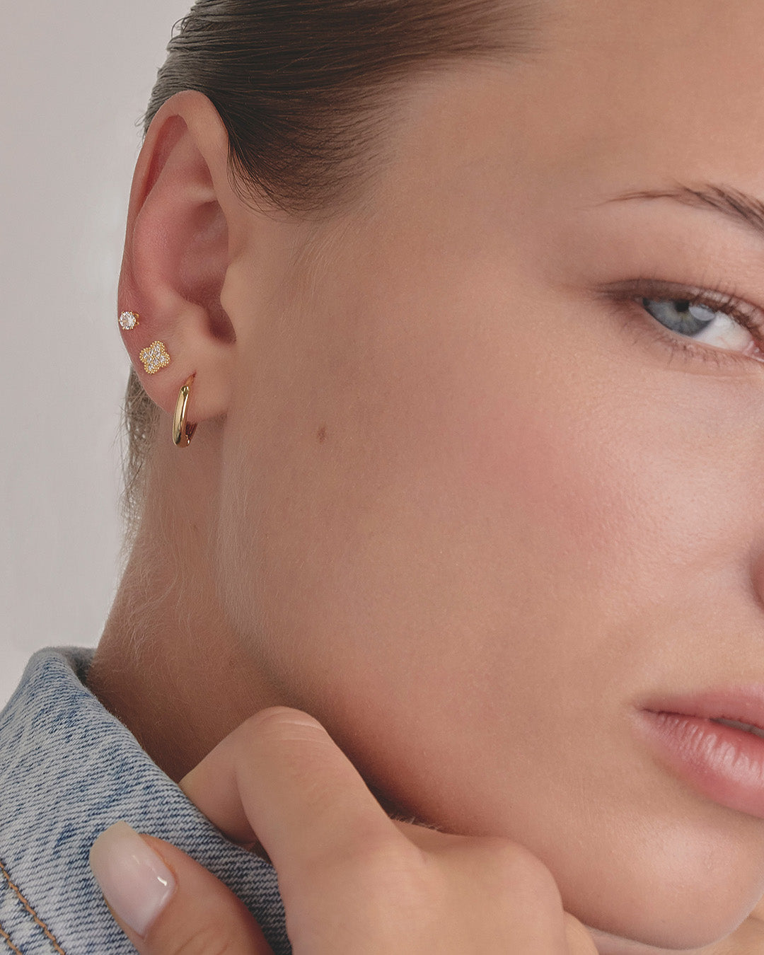 Set X3 Aretes Trébol para mujer con diseño delicado y acabado en baño de oro de Lunamar
