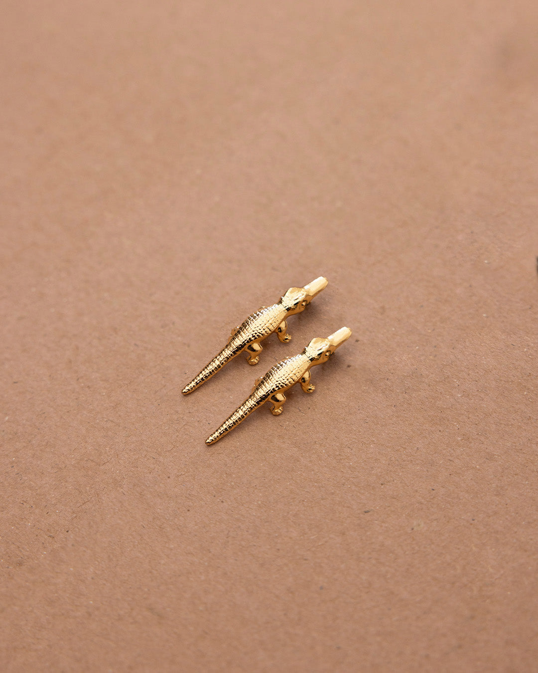 Aretes en forma de caimán